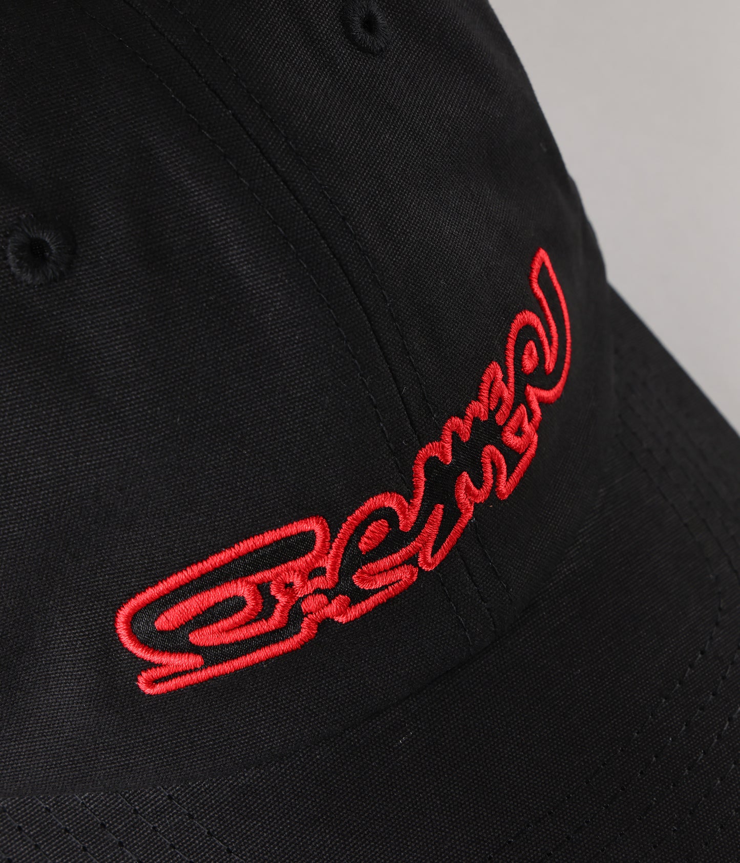 BETRAYER TRUCKER CAP // BLACK