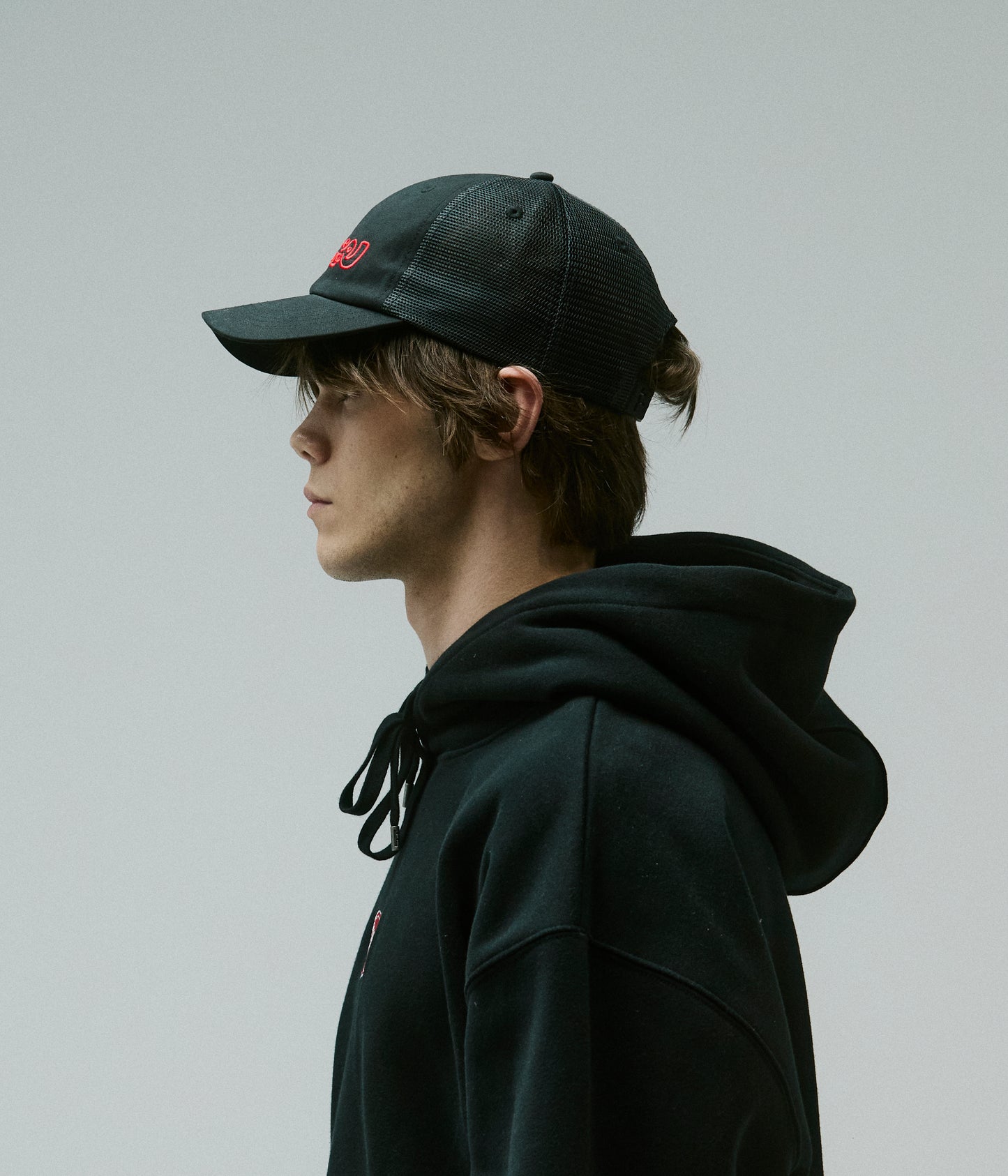 BETRAYER TRUCKER CAP // BLACK