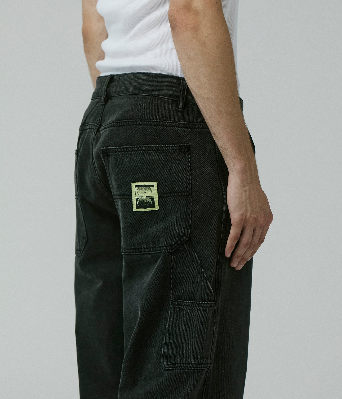VT DISTEND DENIM CARPENTER PANT //  WASHED BLACK