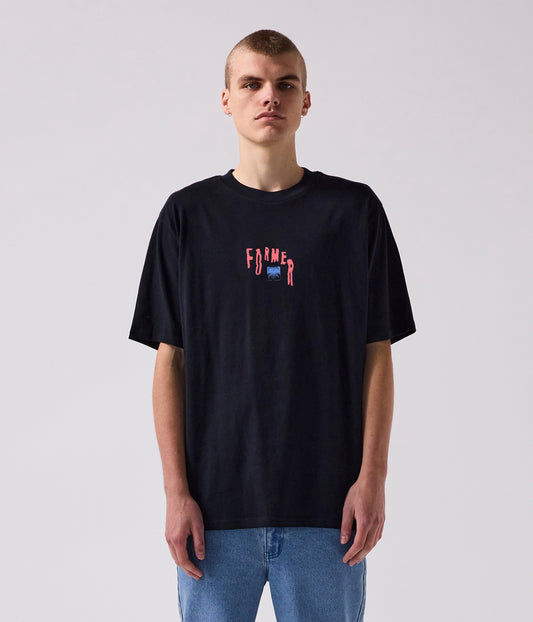 WARPAGE CRUX  T-SHIRT // BLACK