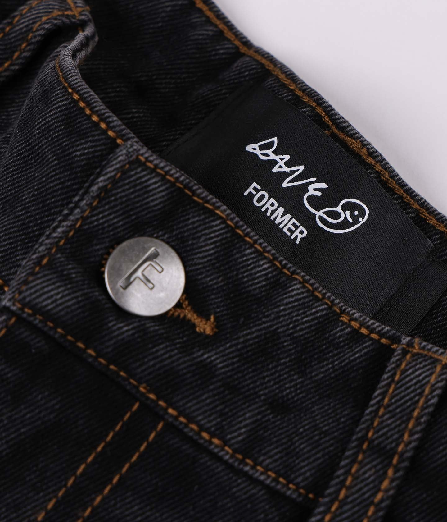 REYNOLDS 21 DENIM WALKSHORT // WASHED BLACK