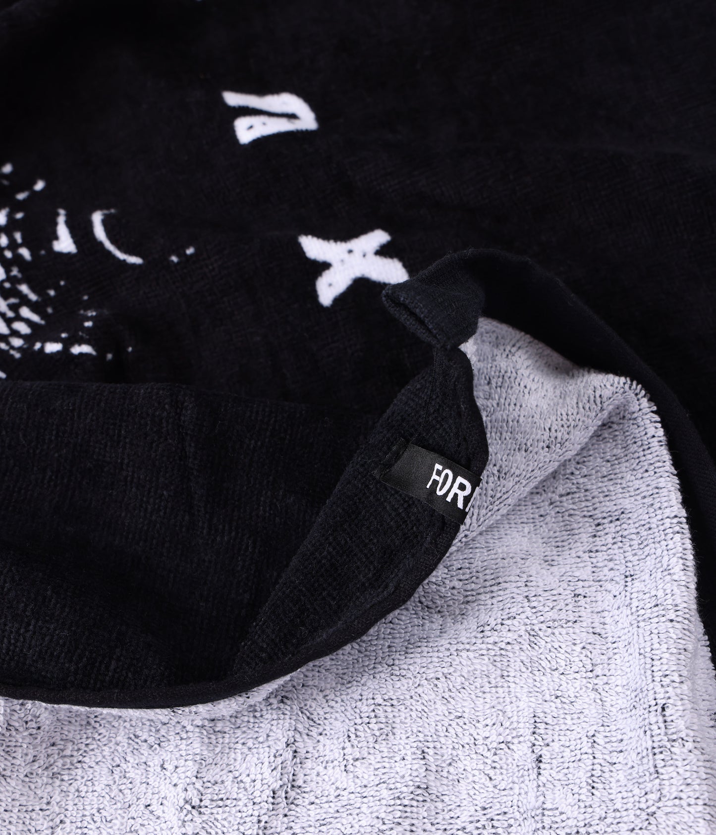 QUAVER TOWEL // BLACK