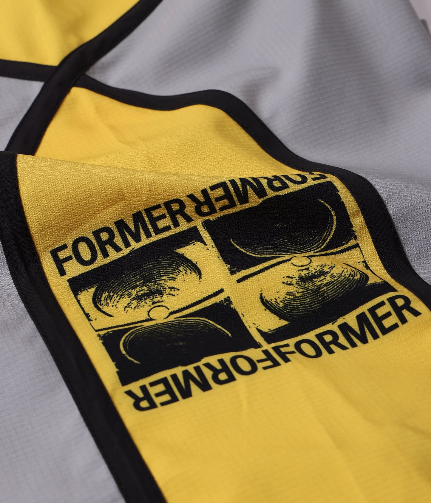 CHUN 21" TRUNK // YELLOW