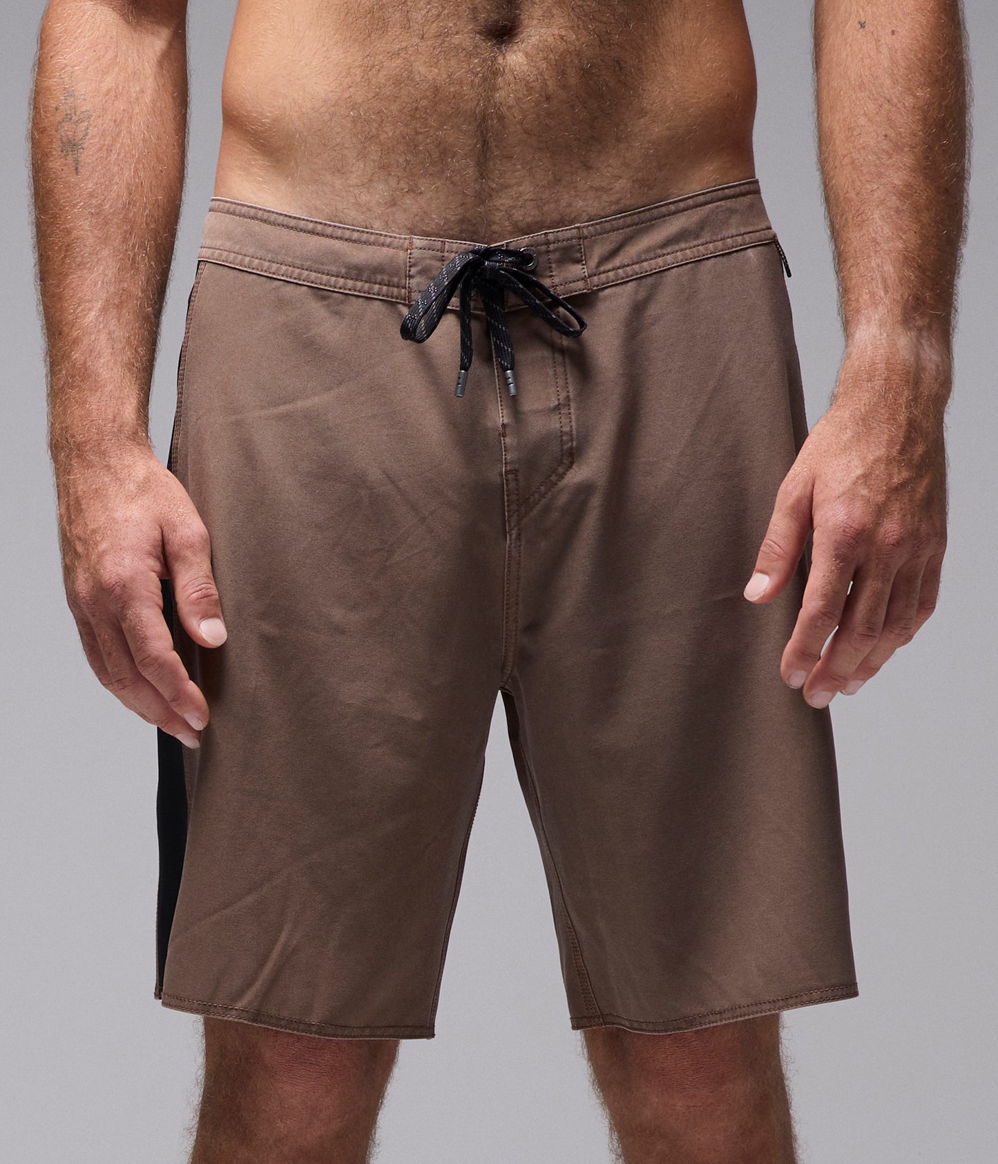 SYSTEM 19" TRUNK // CHOC