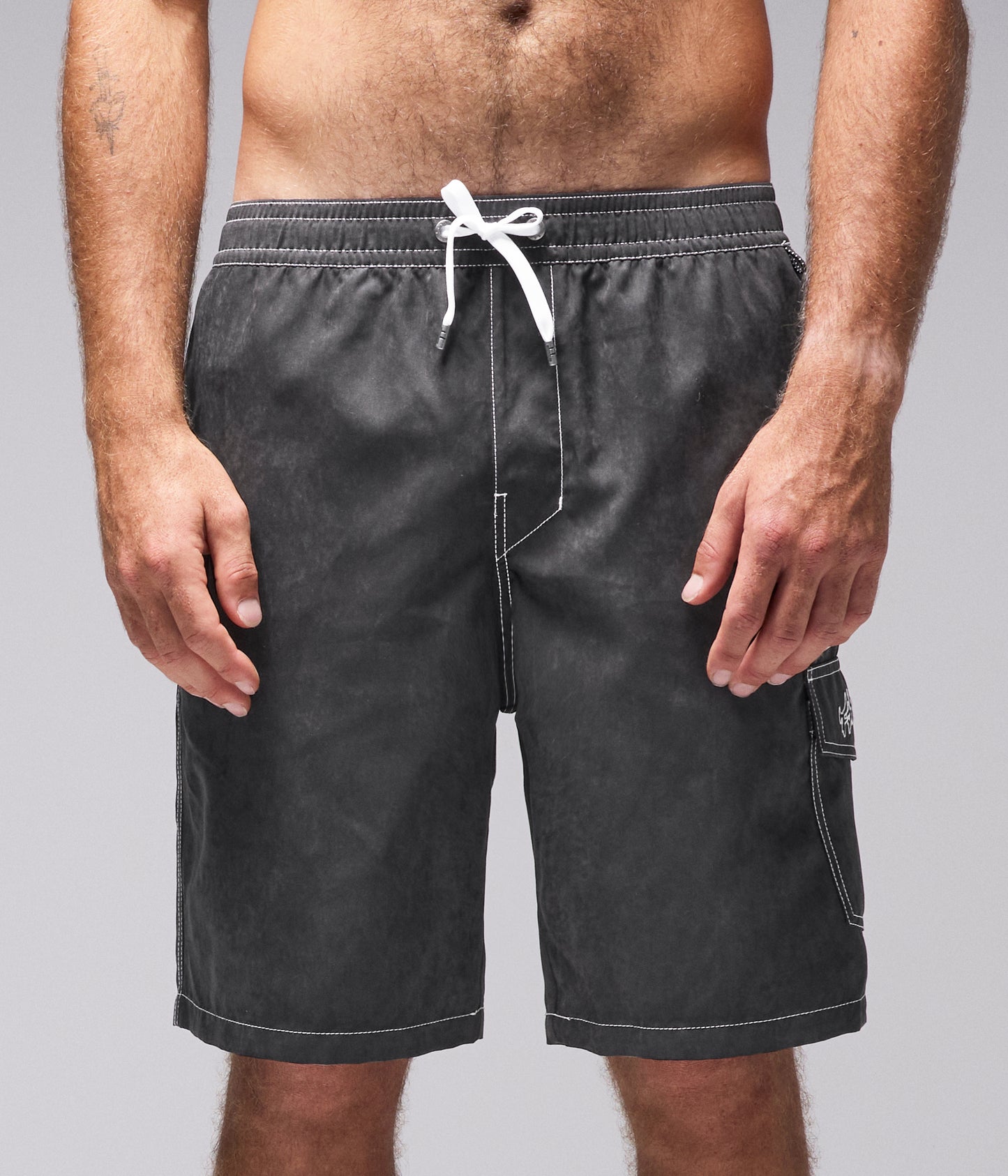 SWANS CARGO 21" SWIM TRUNK // BLACK EMBROID