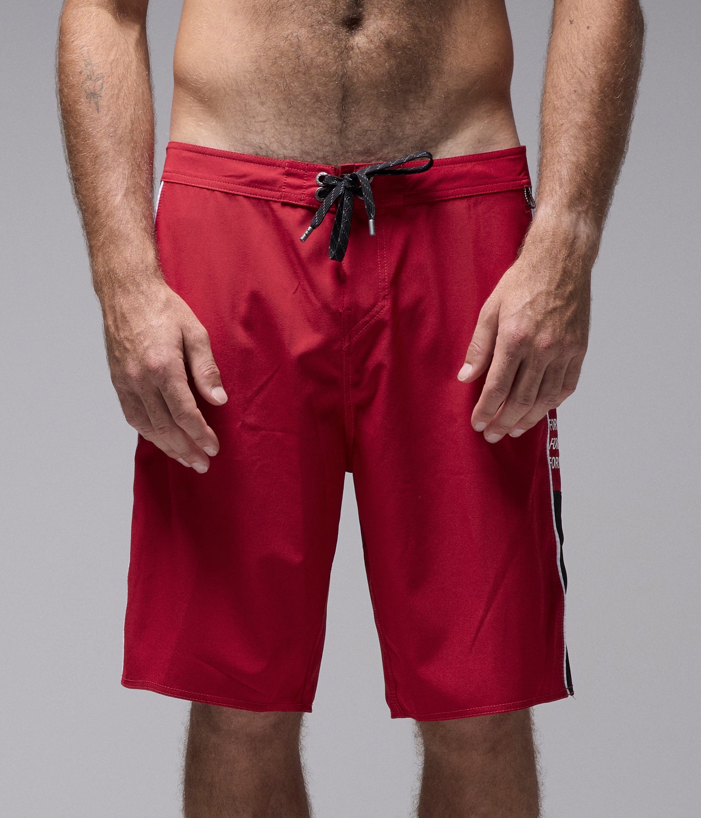 SYSTEM ECLIPSE 20" TRUNK // RED