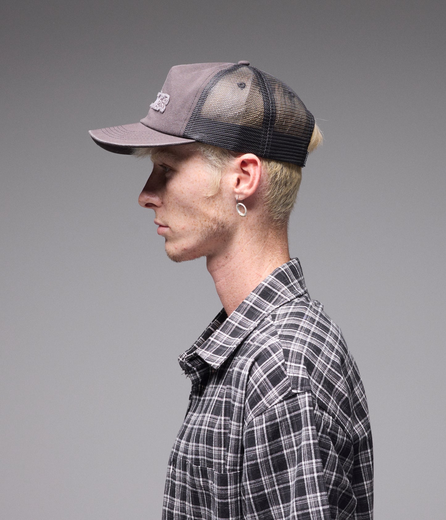SHAMBLES TRUCKER CAP // GREY