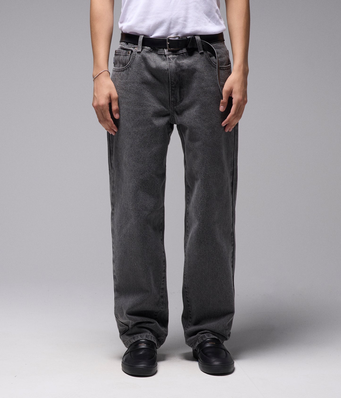 CRUX DENIM PANT // WASHED GREY
