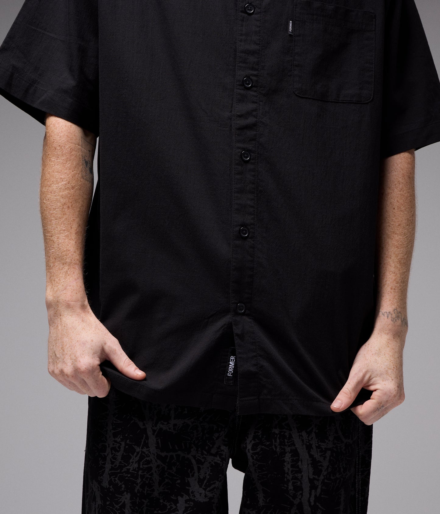 LEGACY SS SHIRT // BLACK