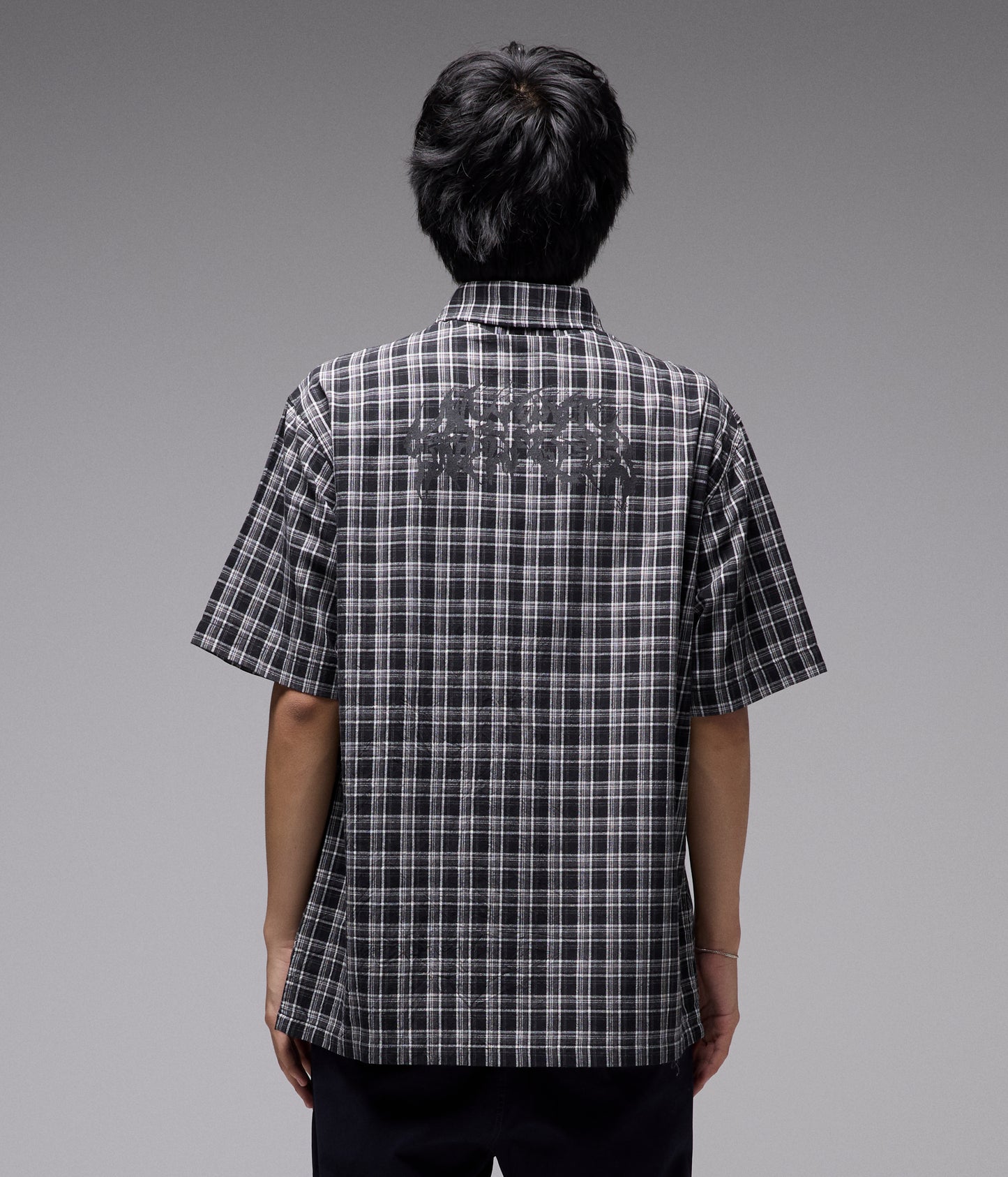 VIVIAN PRAISE CHECK SS SHIRT // BLACK