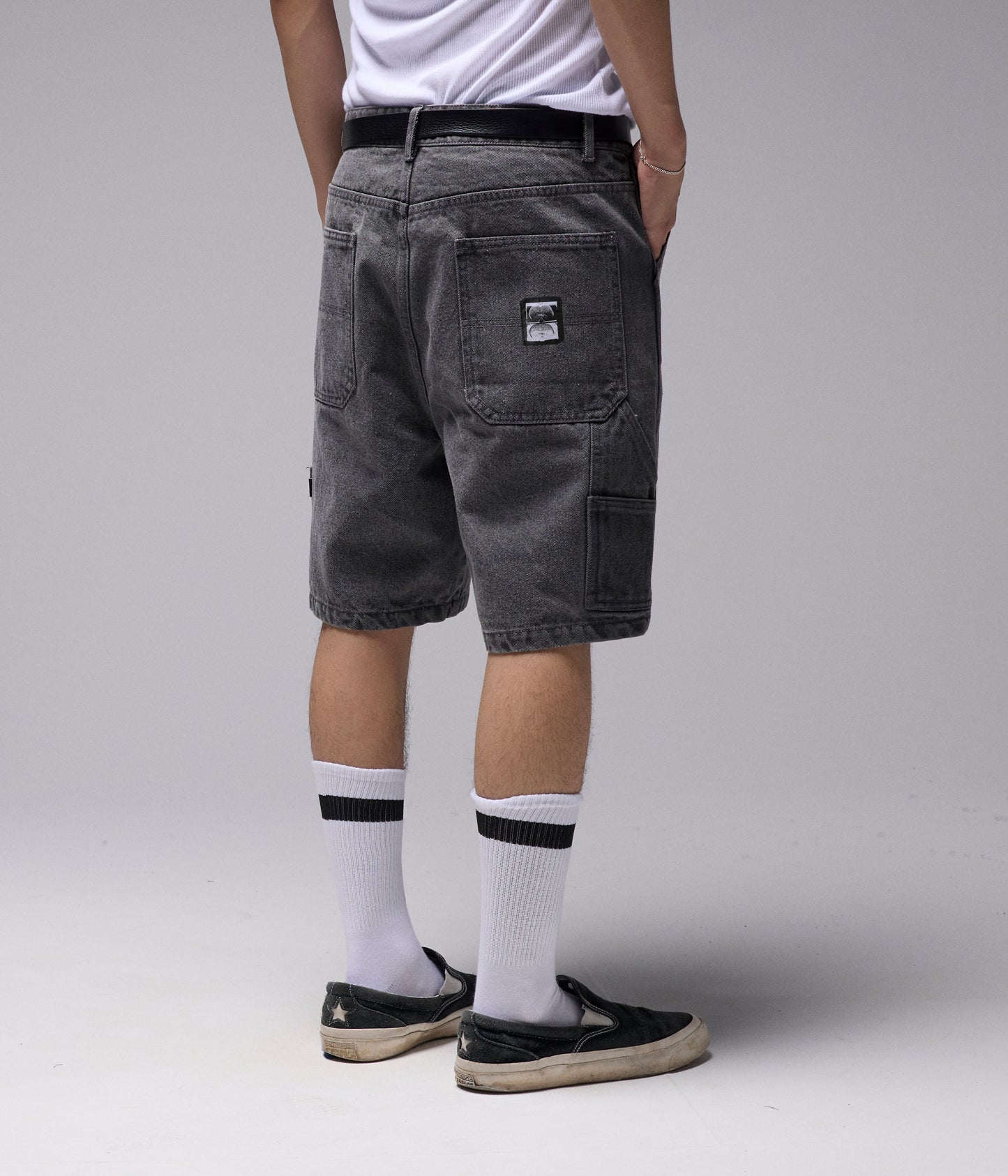 VT DISTEND  DENIM 20.5" CARPENTER SHORT // WASHED GREY