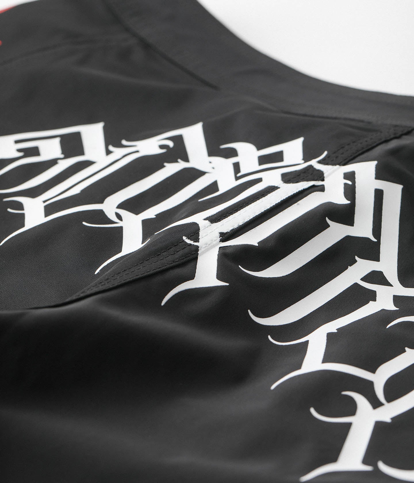 FRACTURE 20' TRUNK // BLACK