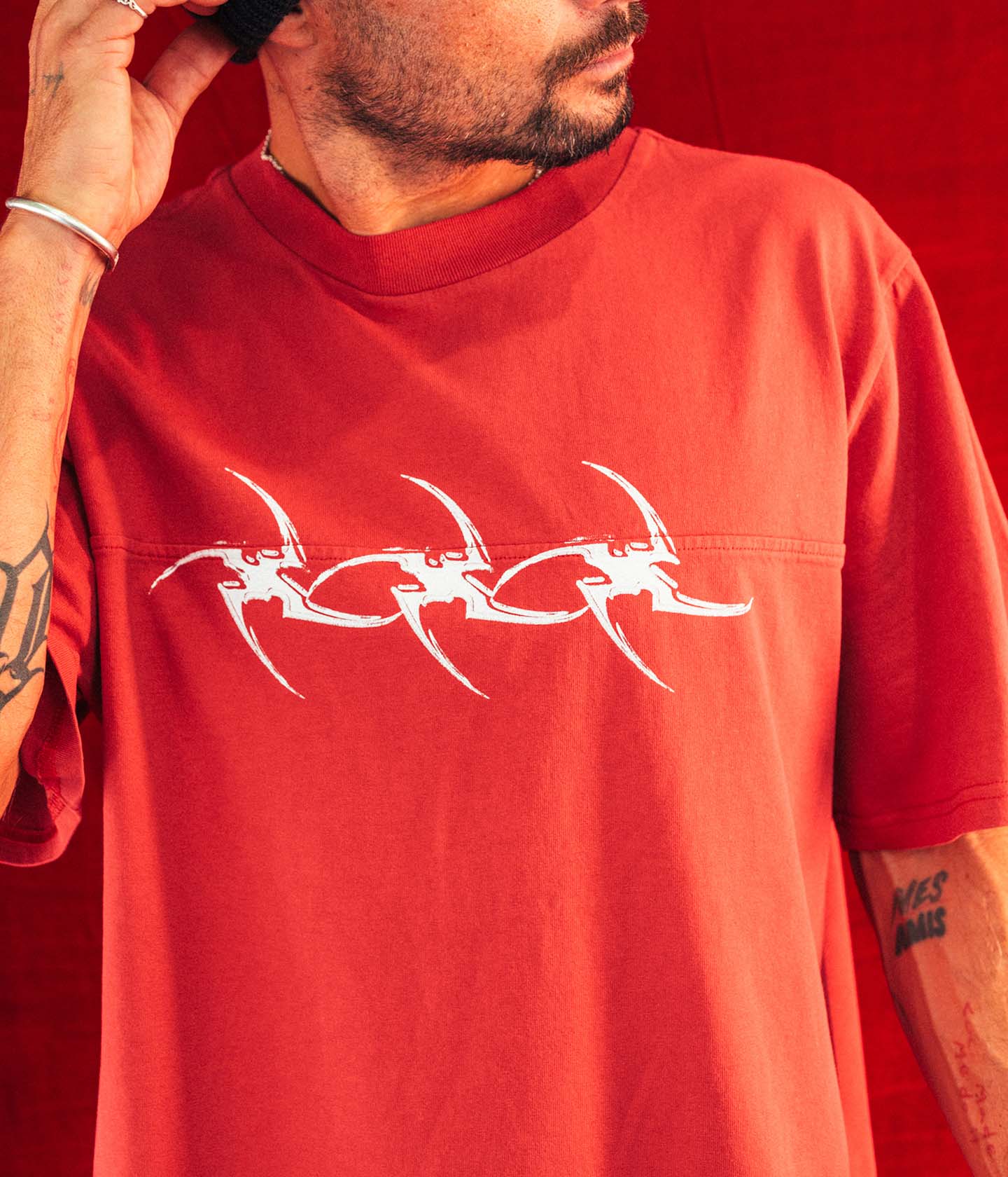 COMBAT STAR OVERSIZED T-SHIRT // WASHED RED