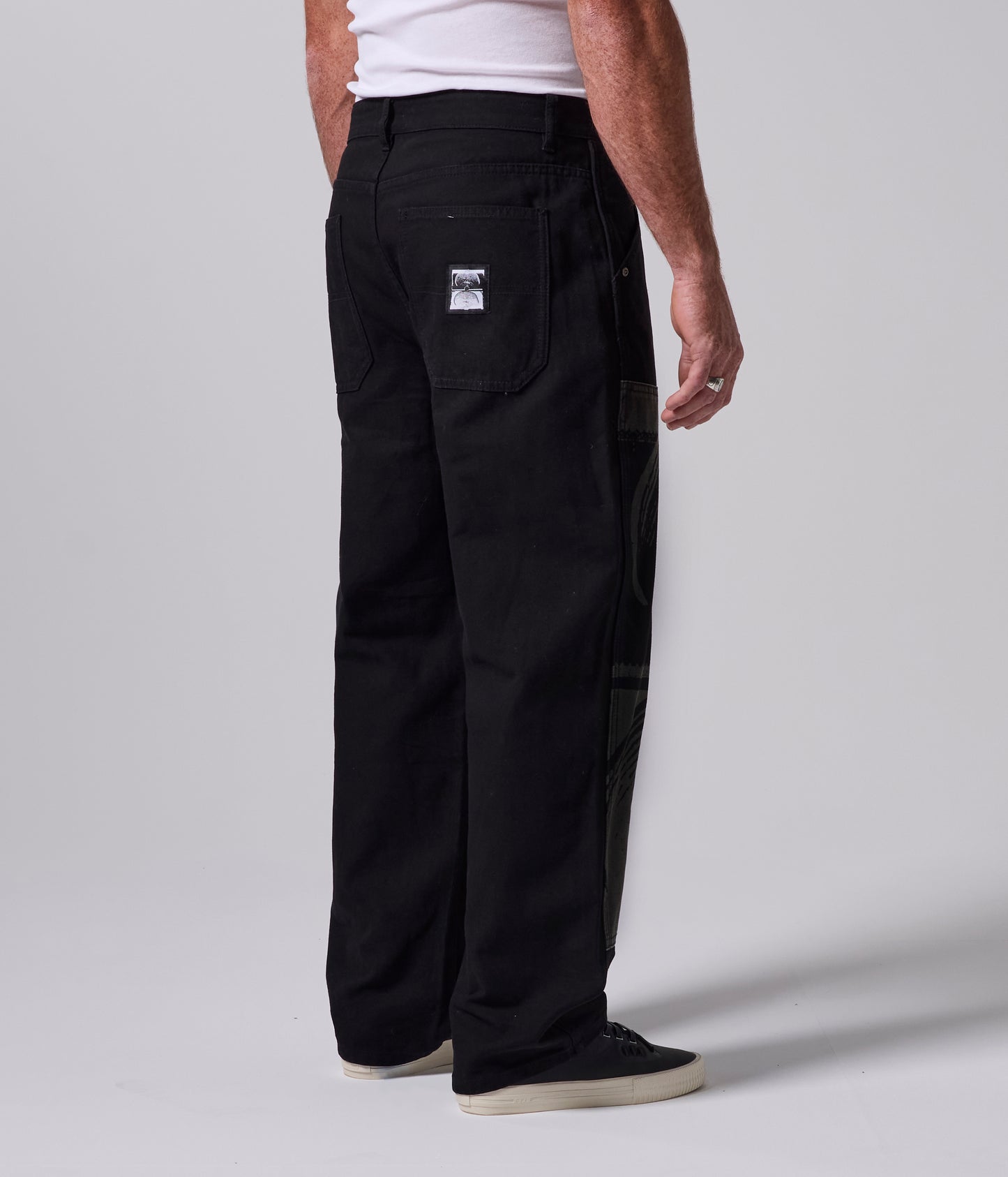 DISTEND DOUBLE KNEE CRUX PANT // BLACK