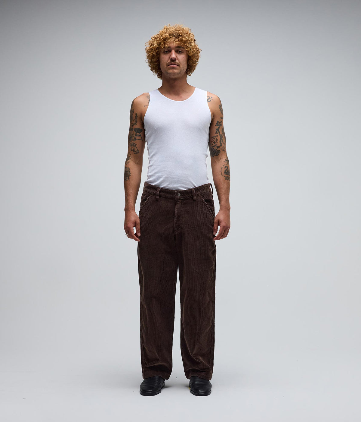 FORMER Reynolds Cord Pant in BARK