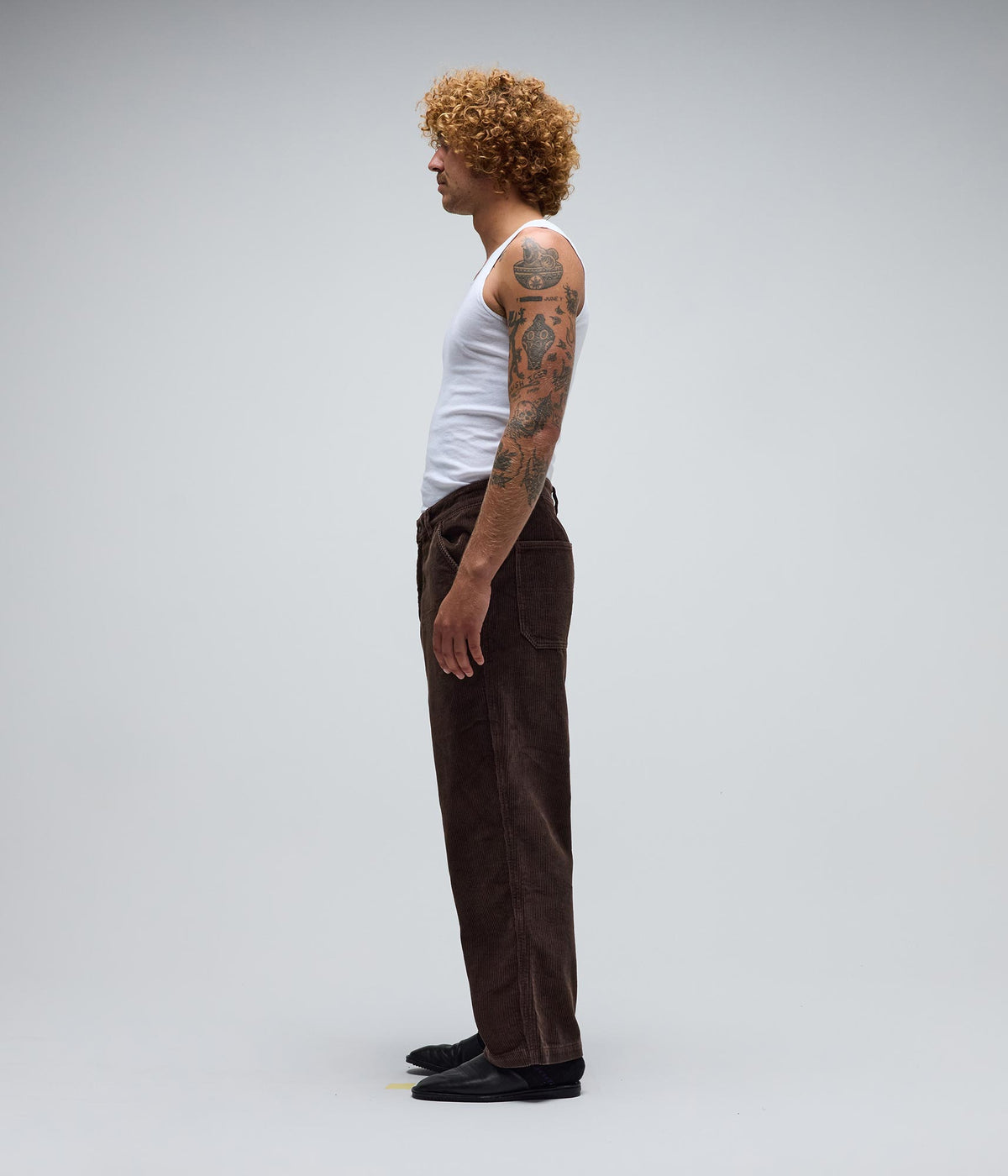 FORMER Reynolds Cord Pant in BARK