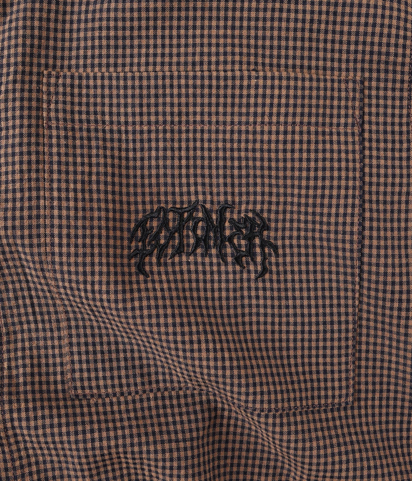 FORMER Vivian Check SS Shirt in BROWN