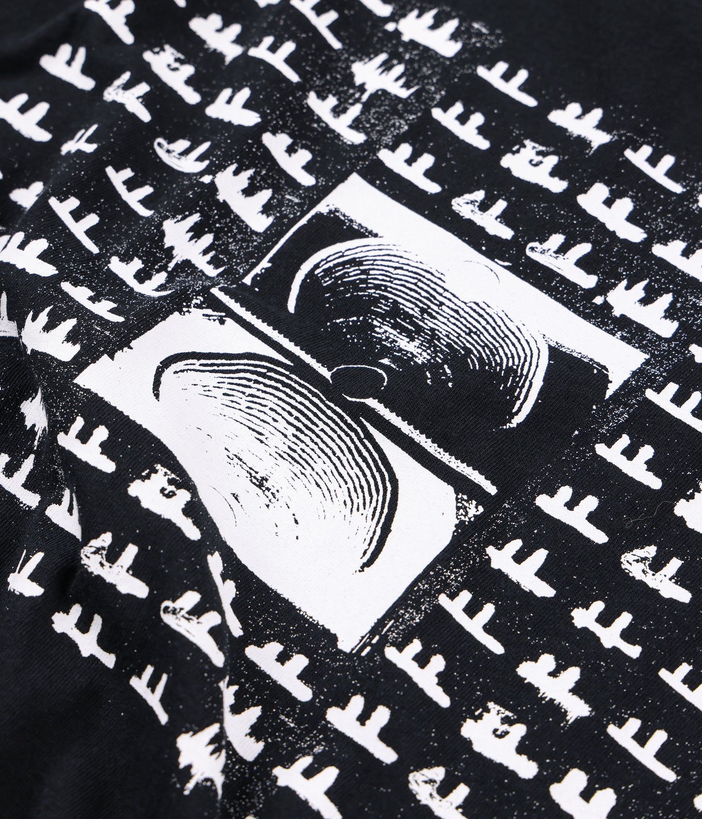 LABYRINTH T-SHIRT // BLACK