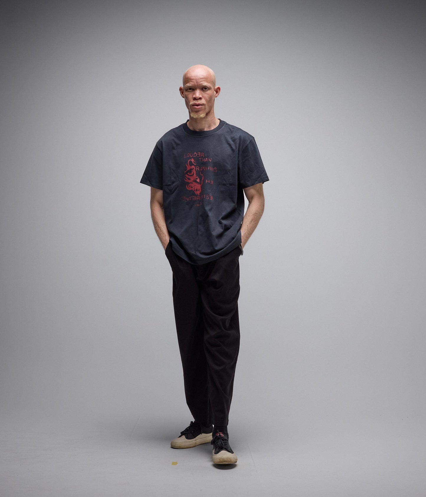 RAVEL T-SHIRT // WASHED BLACK