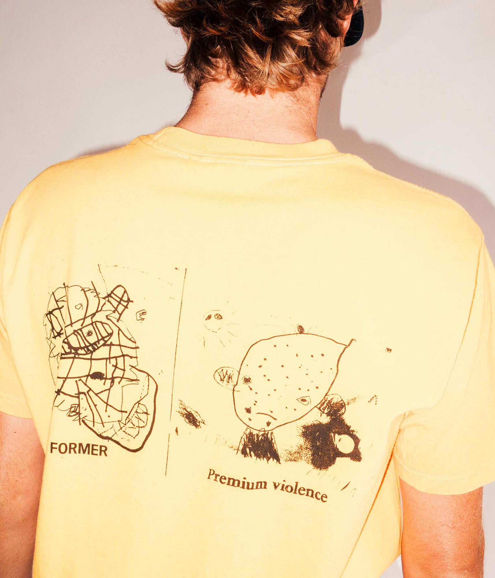 FORMER Kiddo T-shirt in MERCH GOLD - Destroyed By Dane Collection