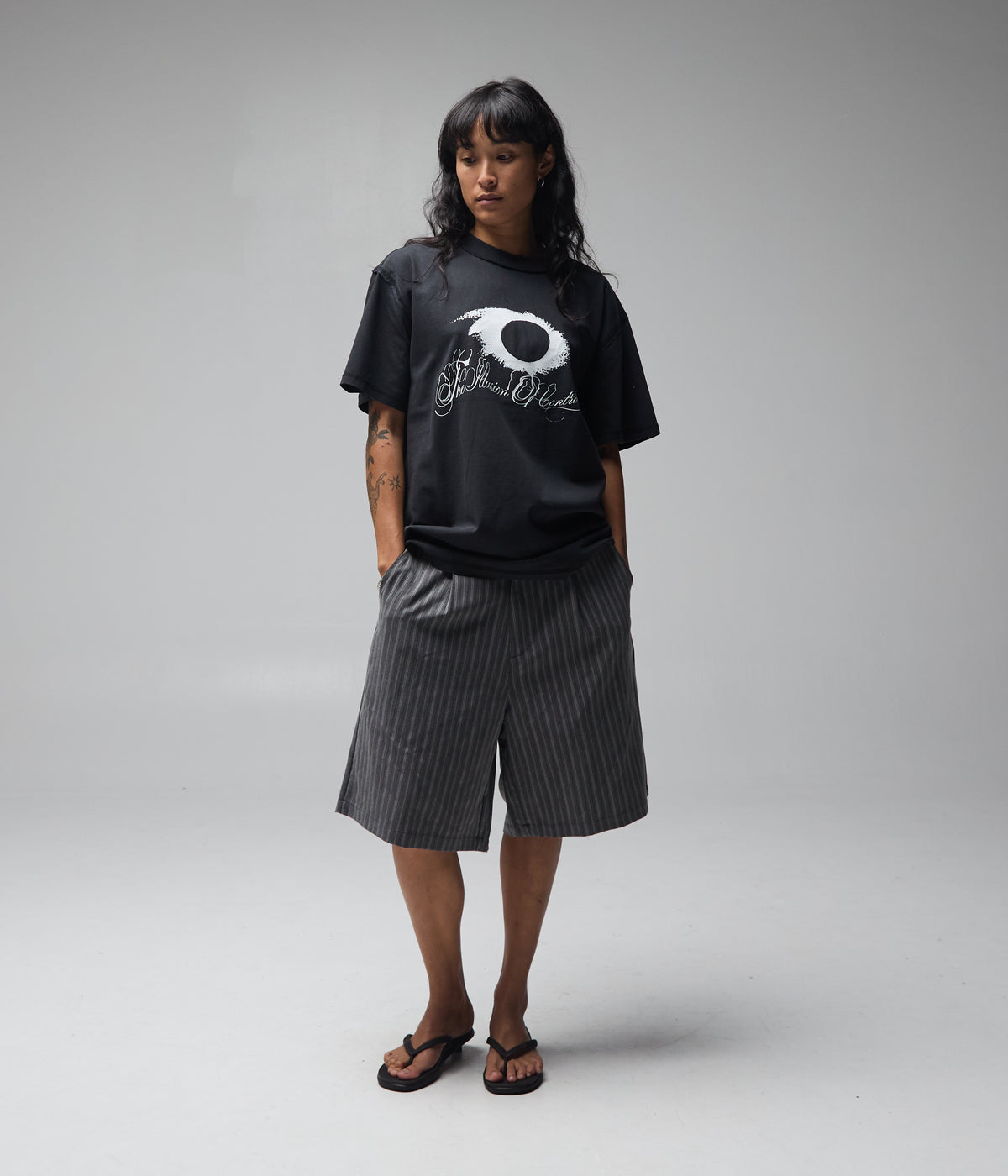 FORMER / ILLUSION T-SHIRT // WASHED BLACK