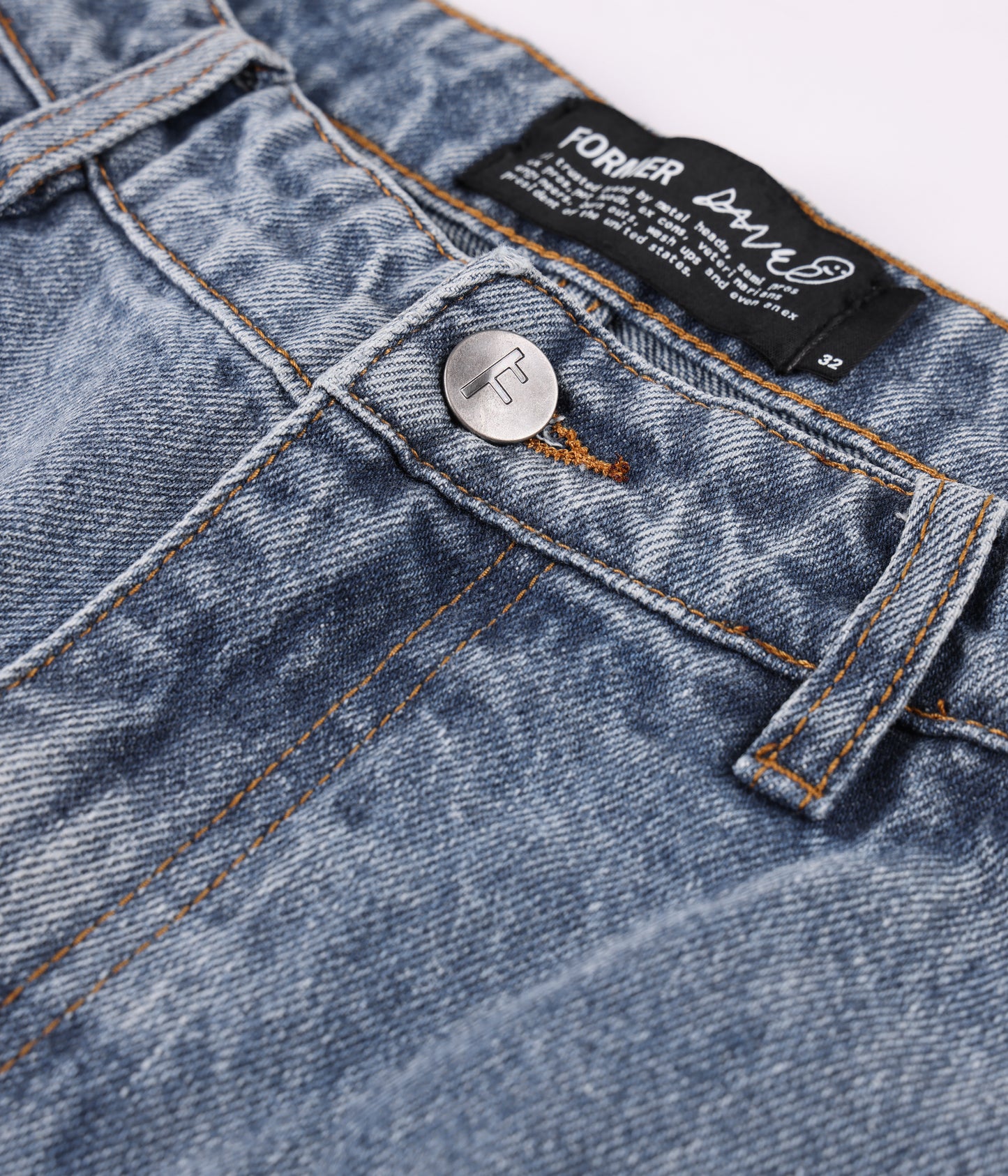 REYNOLDS 21" DENIM WALKSHORT // MID BLUE