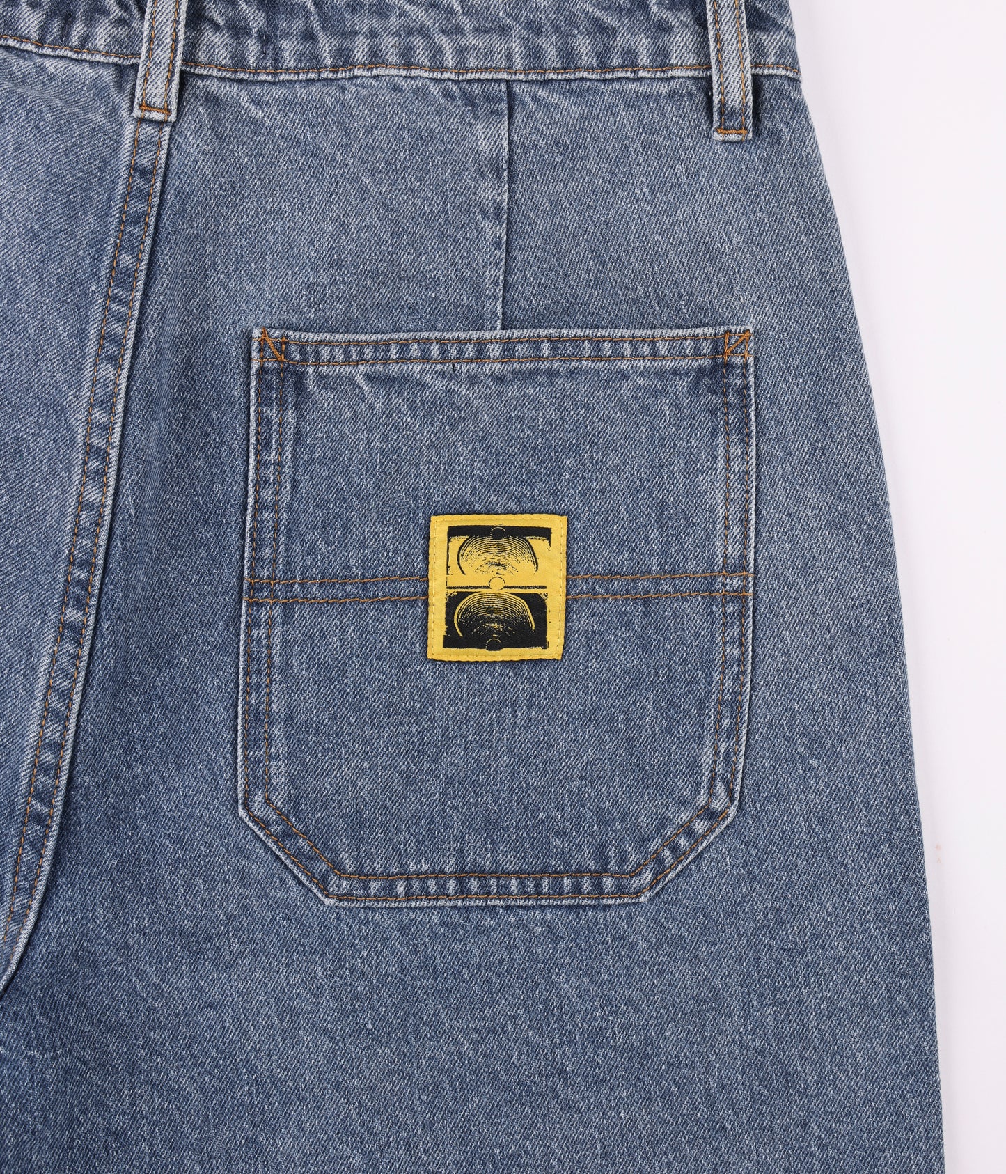 REYNOLDS 21" DENIM WALKSHORT // MID BLUE