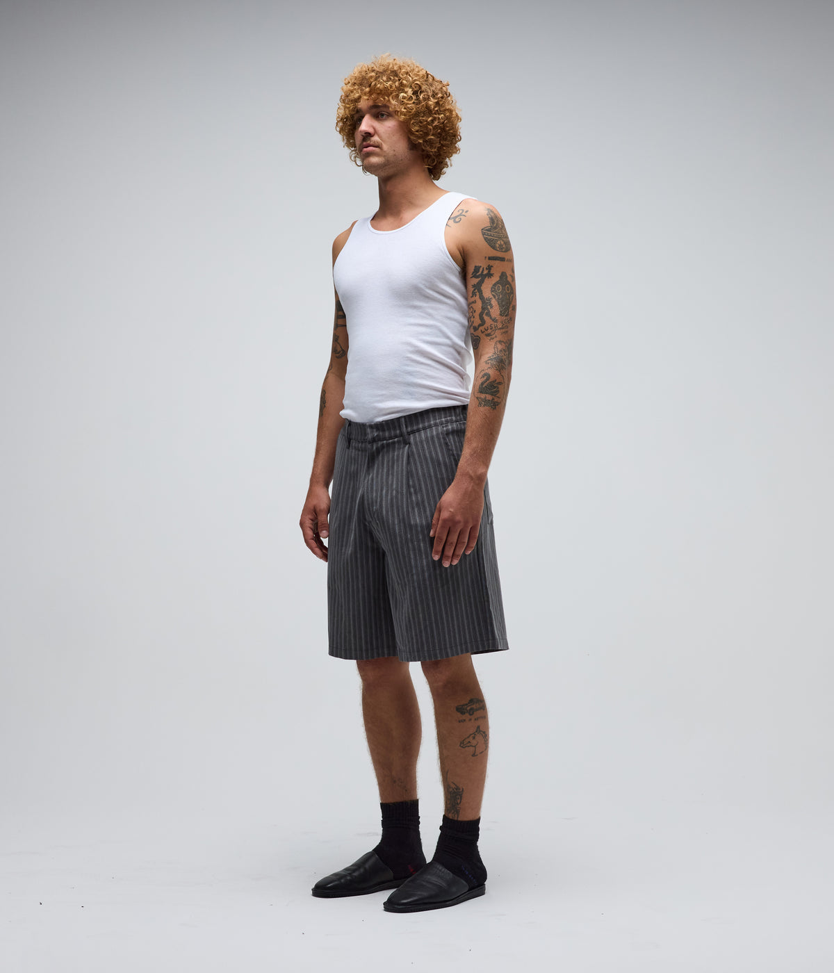 FORMER / ANDERSON PINSTRIPE WALKSHORT // GREY
